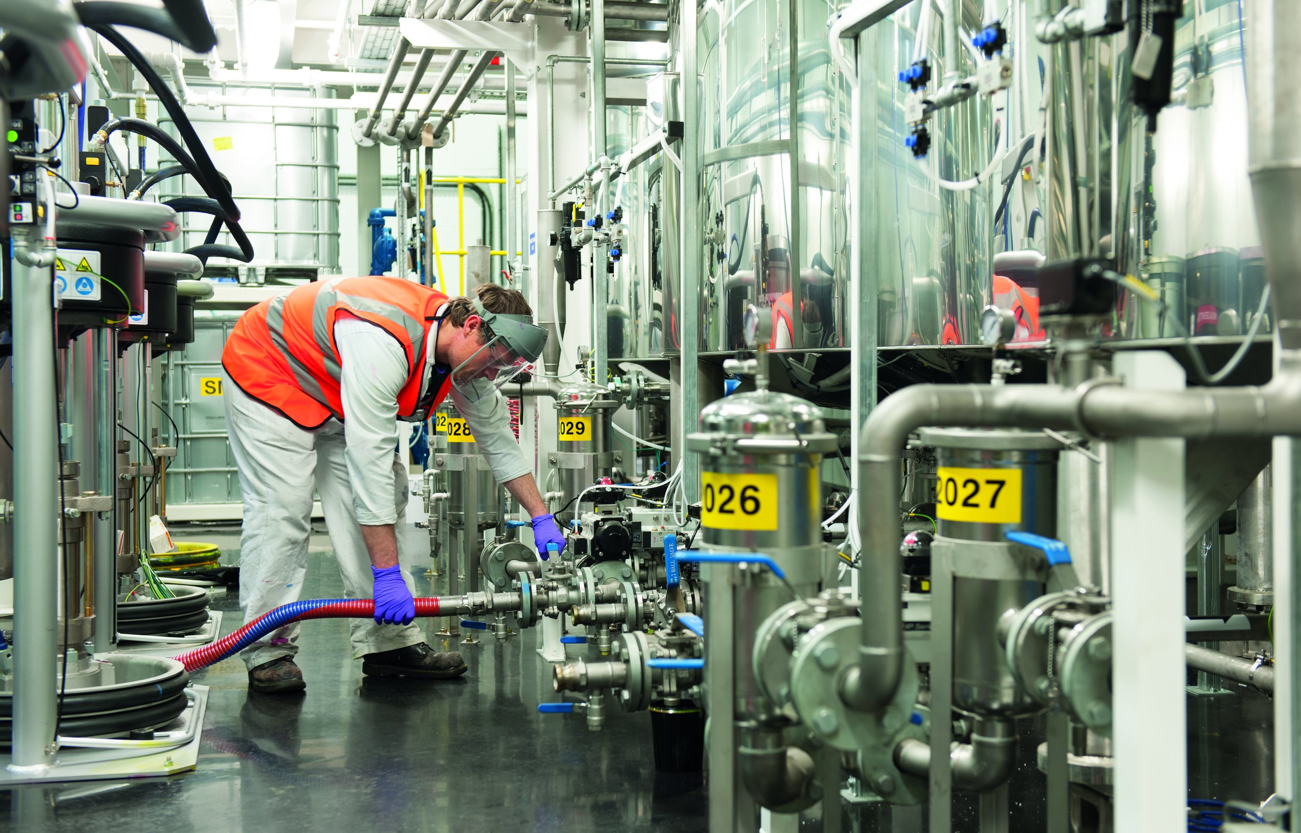 Manufacturing mixer tanks