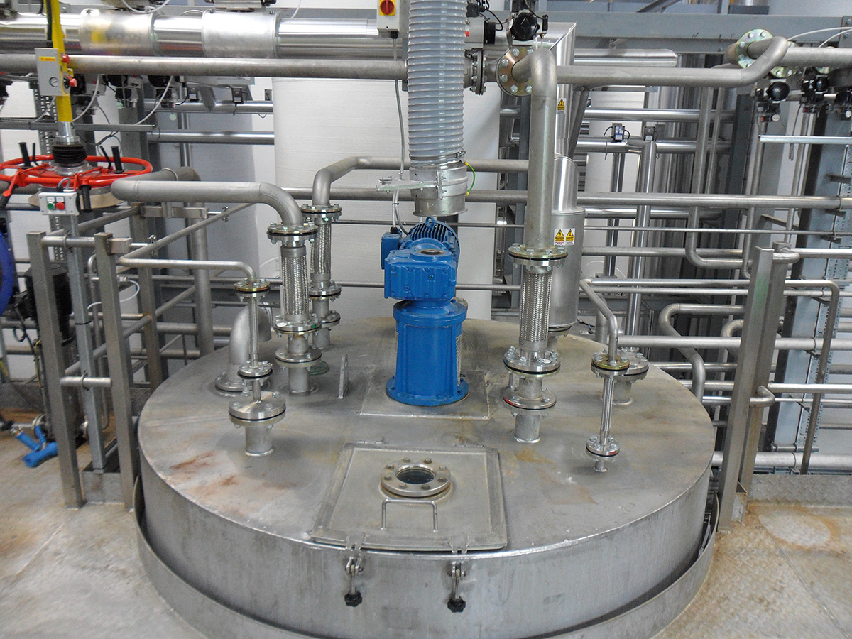 Mixing vessel inlets