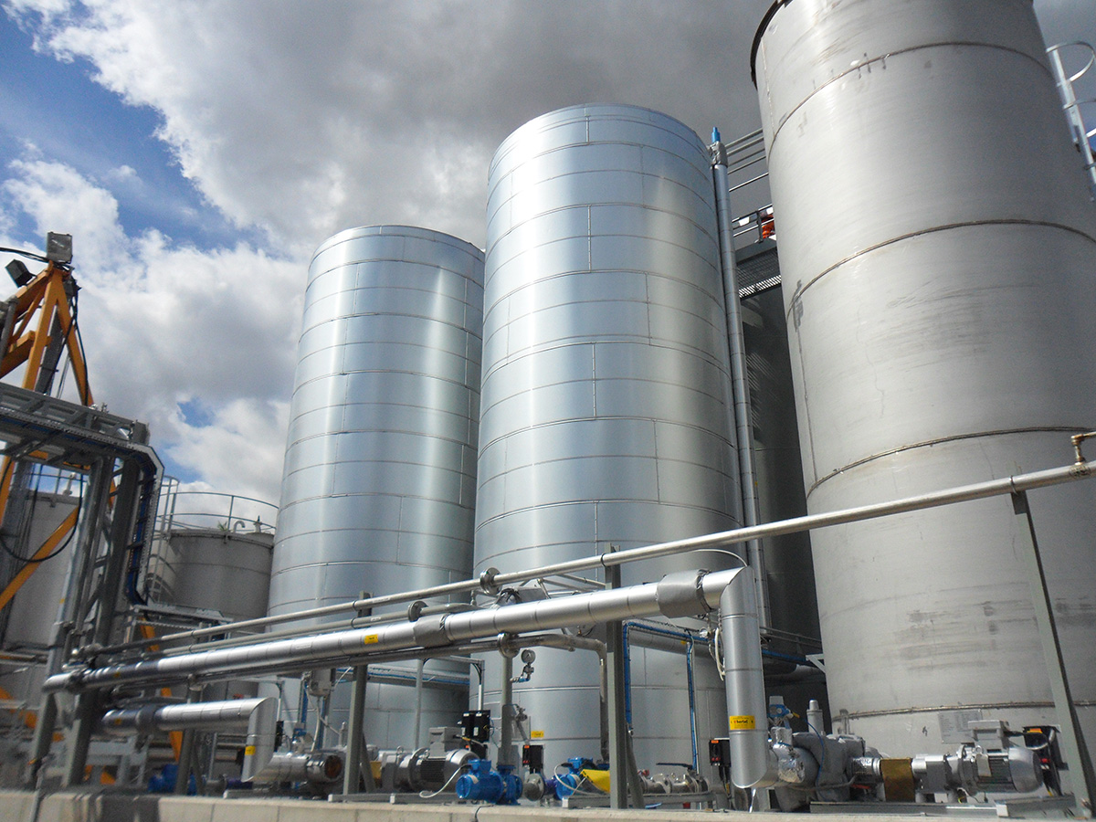 Solvent and resin storage tanks alternative angle