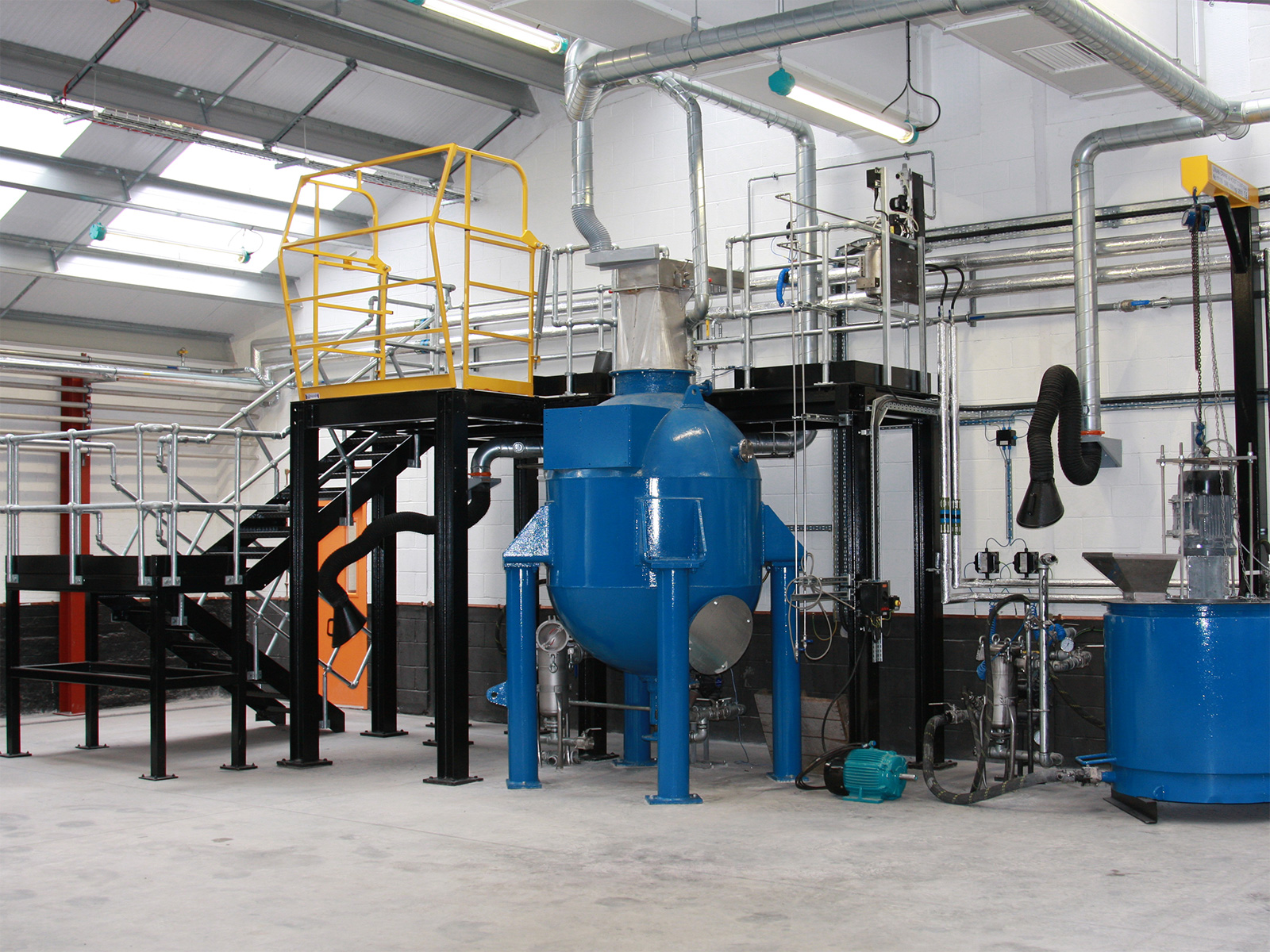 Adhesives mixing equipment